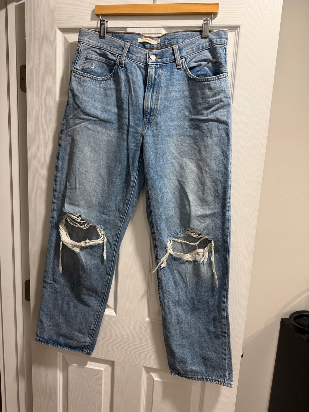Light Blue Distressed women’s Jeans